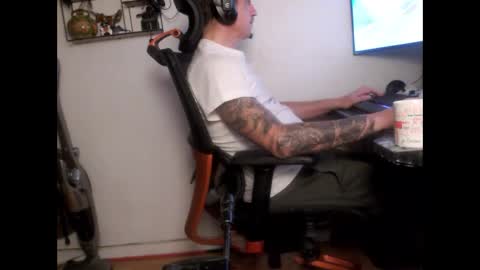 Snapshot of hotkinkytat chatting on 03.02.25 hotkinkytat online show from 03.02.25