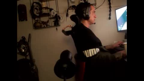 Snapshot of hotkinkytat chatting on 03.12.25 hotkinkytat online show from 03.12.25