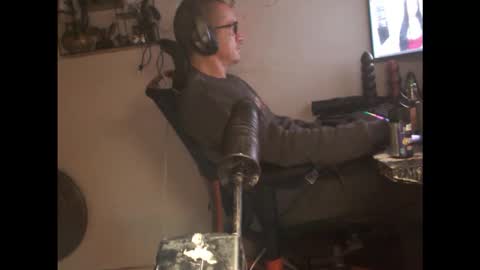 Snapshot of hotkinkytat chatting on 02.04.26 hotkinkytat online show from 02.04.26