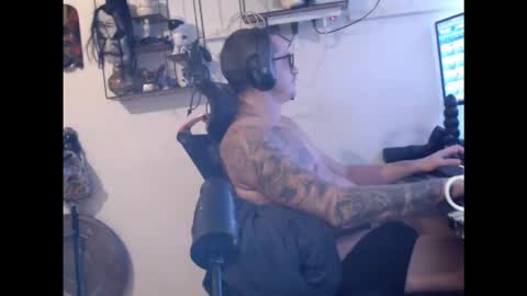 Snapshot of hotkinkytat chatting on 02.22.26 hotkinkytat online show from 02.22.26