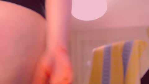 Angela online show from 11.05.25