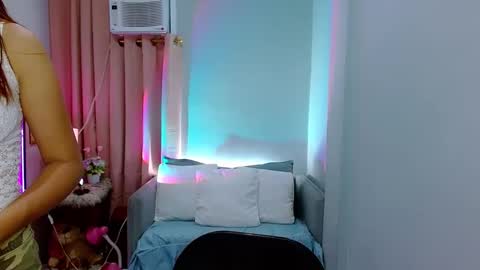 Layla online show from 12.07.24