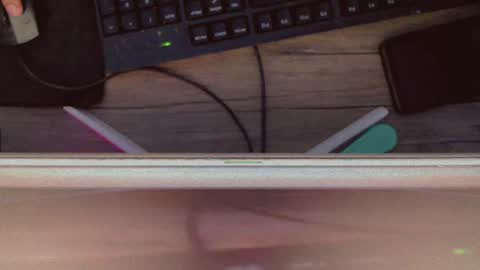 Snapshot of hotlegsxandra chatting on 10.21.25 XANDRA online show from 10.21.25