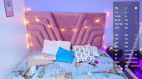 Snapshot of hotlittlechill chatting on 02.14.25 hotlittlechill online show from 02.14.25