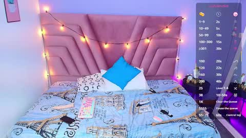 Snapshot of hotlittlechill chatting on 02.14.25 hotlittlechill online show from 02.14.25