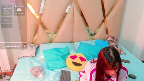 Snapshot of hotlittlechill chatting on 10.13.25 hotlittlechill online show from 10.13.25