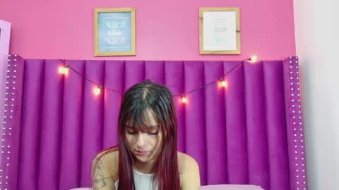 Snapshot of hotlittlechill chatting on 11.17.25 hotlittlechill online show from 11.17.25