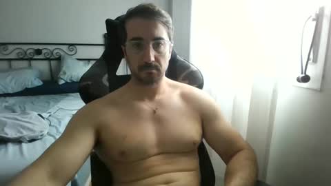 Snapshot of hotman_40_ chatting on 09.10.25 hotman_40_ online show from 09.10.25