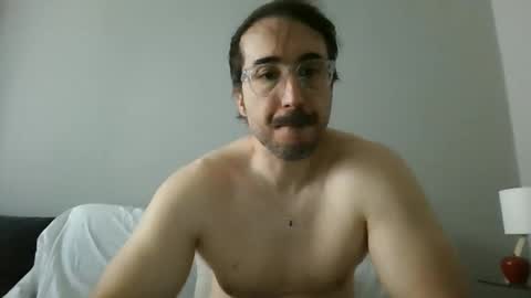 Snapshot of hotman_40_ chatting on 04.18.26 hotman_40_ online show from 04.18.26