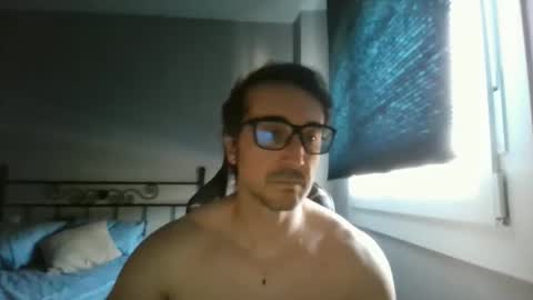 Snapshot of hotman_40_ chatting on 05.27.26 hotman_40_ online show from 05.27.26