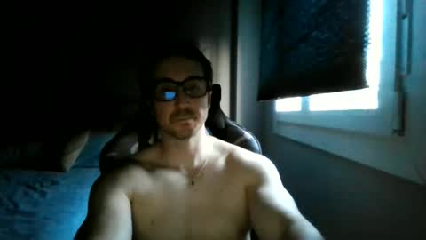 Snapshot of hotman_40_ chatting on 05.28.26 hotman_40_ online show from 05.28.26