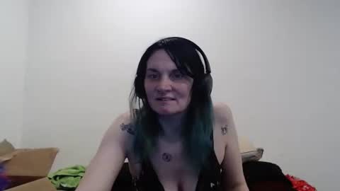 hotmodel1984 online show from 03.12.26