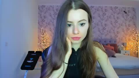 hotmolly_ online show from 04.07.26