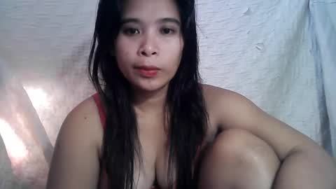 Snapshot of hotmompinay30 chatting on 03.15.26 flor online show from 03.15.26