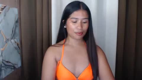 Snapshot of hotmorena_finger chatting on 04.19.26 Analiza online show from 04.19.26