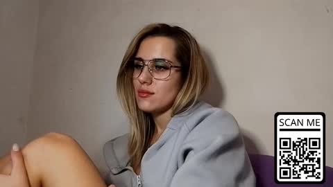 Snapshot of hotmusex chatting on 12.04.25 hotmusex online show from 12.04.25