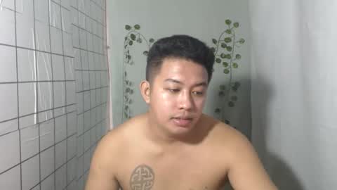 Snapshot of hotnielkhalifa chatting on 10.31.25 neilkhalifa online show from 10.31.25