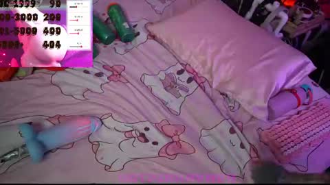 Snapshot of hotpinknymph chatting on 07.26.26 Elora Rainn online show from 07.26.26