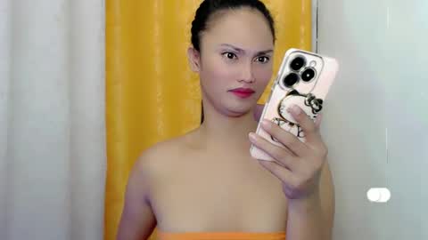 Snapshot of hotscarletcumxx chatting on 01.17.25 veronica online show from 01.17.25