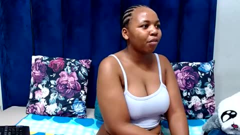 hotsmalltitsx online show from 06.13.26