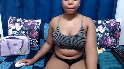 hotsmalltitsx online show from 07.05.26