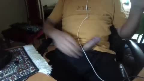 Snapshot of hotsouthamerica chatting on 12.23.24 hotsouthamerica online show from 12.23.24