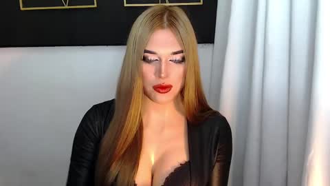 STELLA online show from 01.19.25