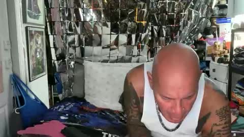 hotstuff775616 online show from 04.28.26