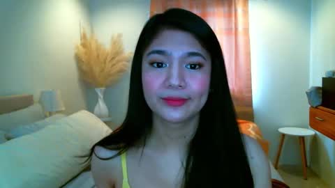 Snapshot of hotsweetangel00 chatting on 09.12.25 Sweet Angel online show from 09.12.25