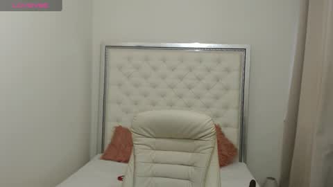 Eryka online show from 01.18.25