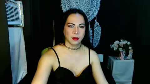 Snapshot of hott_summerr chatting on 02.04.25 Alex Summer online show from 02.04.25