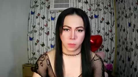 Snapshot of hott_summerr chatting on 02.10.25 Alex Summer online show from 02.10.25