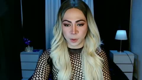 Snapshot of hott_summerr chatting on 02.28.25 Alex Summer online show from 02.28.25