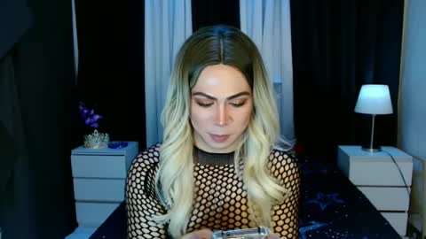 Snapshot of hott_summerr chatting on 02.28.25 Alex Summer online show from 02.28.25