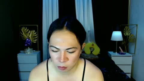Snapshot of hott_summerr chatting on 03.11.25 Alex Summer online show from 03.11.25