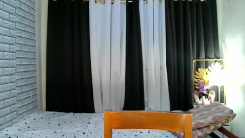 Snapshot of hott_summerr chatting on 10.03.25 Alex Summer online show from 10.03.25