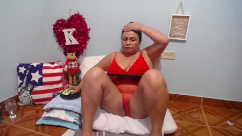 victorya karolyna online show from 12.31.24