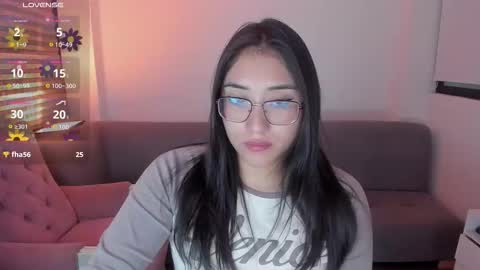 hottbee3645 online show from 02.05.26