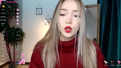 hello Im Eva online show from 12.05.24