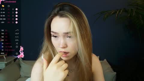 hello Im Eva online show from 12.06.24