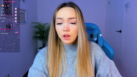 hello Im Eva online show from 01.05.25