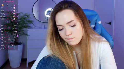 hello Im Eva online show from 01.26.25