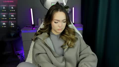 hello Im Eva online show from 09.09.25