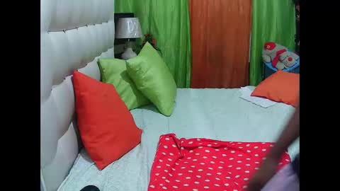 Snapshot of hottesa2019 chatting on 02.08.25 THEONE online show from 02.08.25