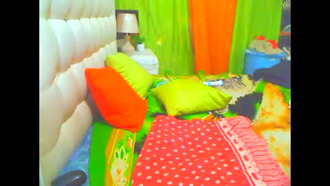 Snapshot of hottesa2019 chatting on 03.05.25 THEONE online show from 03.05.25