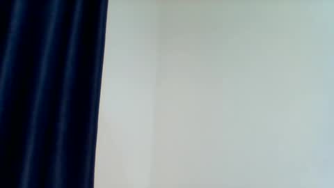 Snapshot of hottie_vera chatting on 03.04.25 vera online show from 03.04.25