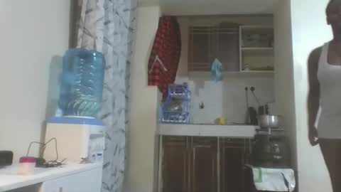 Snapshot of hottie_vera chatting on 11.09.25 vera online show from 11.09.25