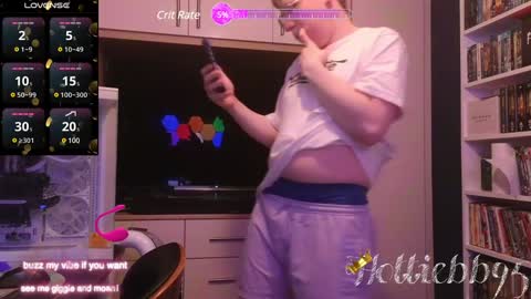 Snapshot of hottiebb95 chatting on 02.04.25 Roberts stones online show from 02.04.25