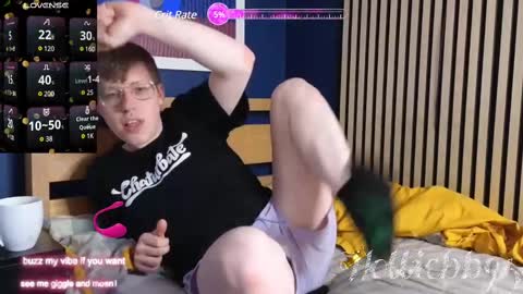 Snapshot of hottiebb95 chatting on 02.12.25 Roberts stones online show from 02.12.25