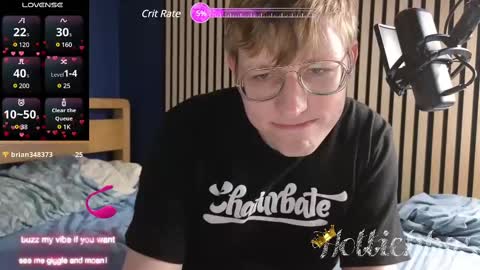 Snapshot of hottiebb95 chatting on 03.11.25 Roberts stones online show from 03.11.25